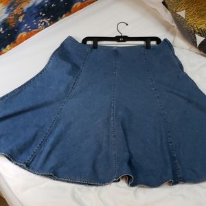Denim side zip fitted waist flared skirt